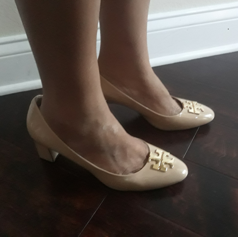 ⚡SOLD⚡Tory Burch 'Raleigh' Patent Leather Pump 1M - Picture 6 of 8